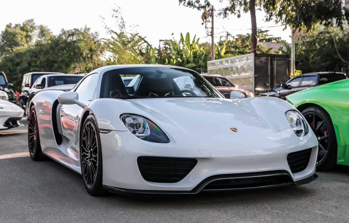 Đã mắt với dàn siêu xe của ông Đặng Lê Nguyên Vũ-1