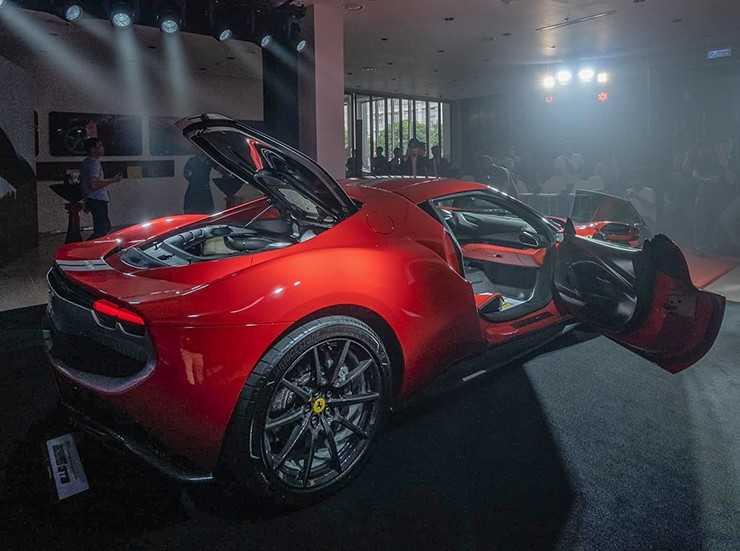 Ferrari giới thiệu siêu xe 296 GTB tại Việt Nam, giá bán hơn 21 tỷ đồng-8