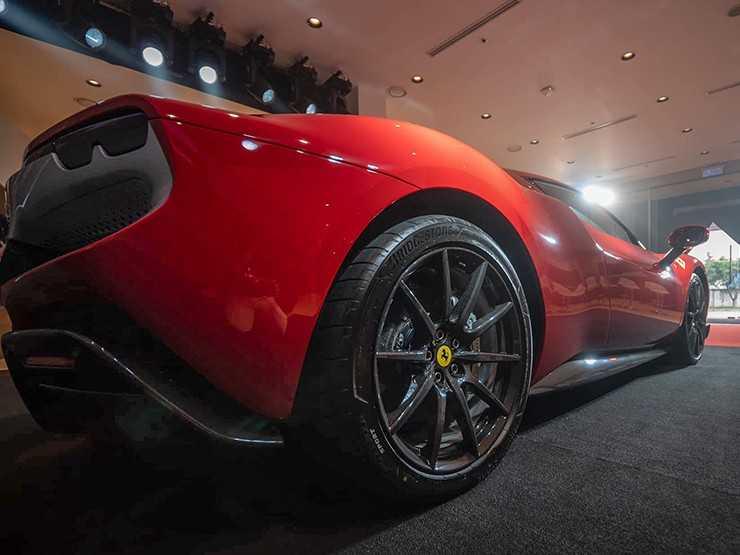 Ferrari giới thiệu siêu xe 296 GTB tại Việt Nam, giá bán hơn 21 tỷ đồng-10