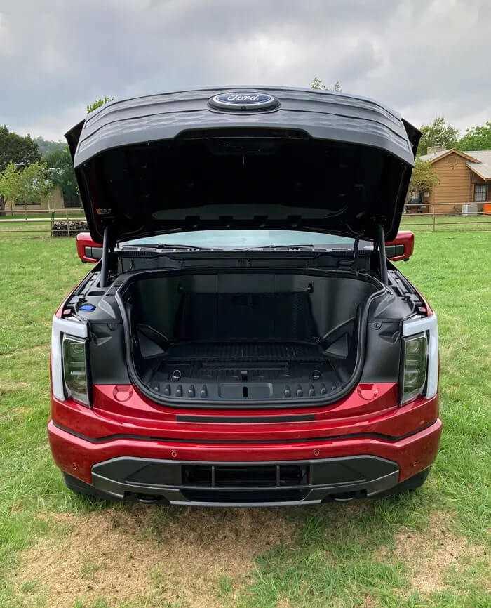 Những điều th&uacute; vị chỉ c&oacute; tr&ecirc;n c&aacute;c mẫu &ocirc; t&ocirc; điện-2