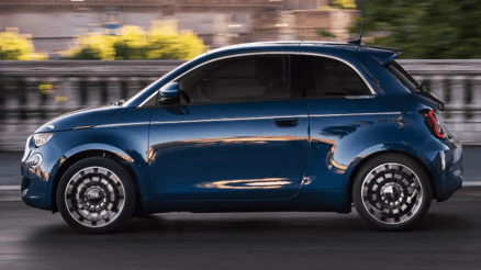 Ngắm nhìn vẻ đẹp của Fiat 500e 2024