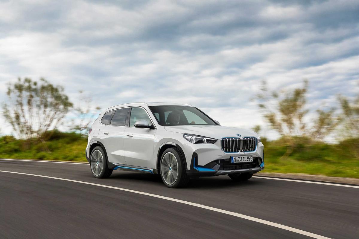 Chuyên gia đánh giá BMW iX1 2022 tốt hay không?