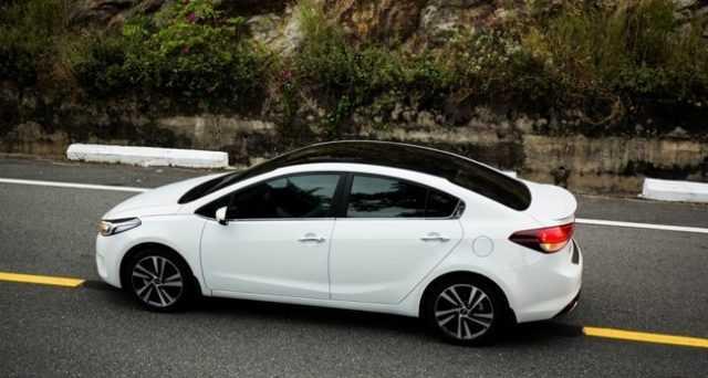 Mua Kia Cerato SMT hay Hyundai Accent 1.4 AT khi có 499 triệu?