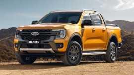 Nội thất xe Ford Ranger có bằng các đối thủ?