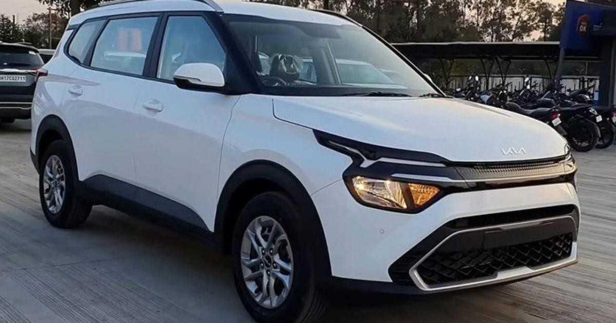 Review chi tiết Kia Carens 2023