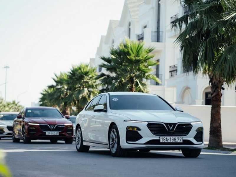 Vinfast Lux 2.0: Giá bán, Hình ảnh và thông số 2023