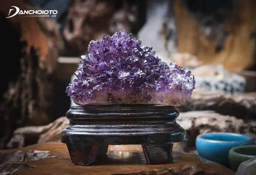 Vật phẩm phong thủy xe ô tô thu hút tài lộc, bình an