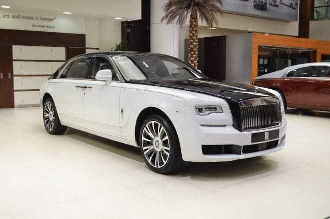 Rolls Royce Ghost EWB 2023: Giá bán, Hình ảnh và thông số