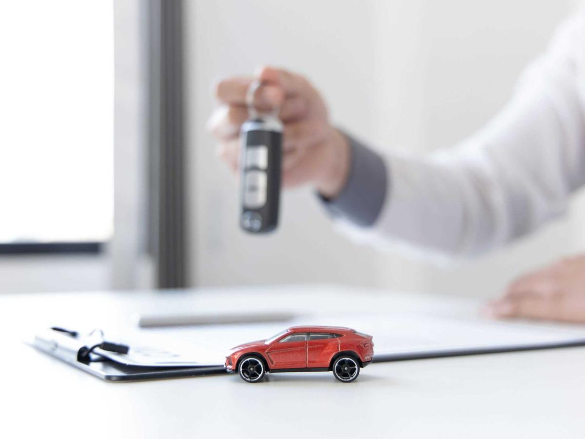 Mua xe vào năm tuổi có nên không?