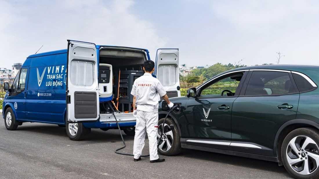 Xe sạc pin lưu động VinFast xuất hiện toàn quốc
