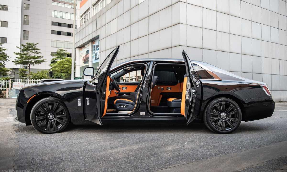 Rolls Royce Ghost EWB 2023: Giá bán, Hình ảnh và thông số