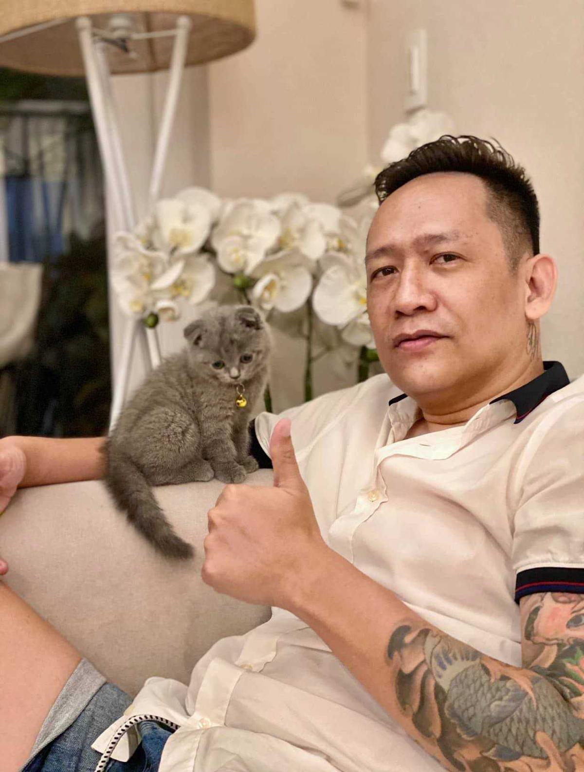 Mercedes S450 5 tỷ của ca sĩ Duy Mạnh cháy tại chung cư