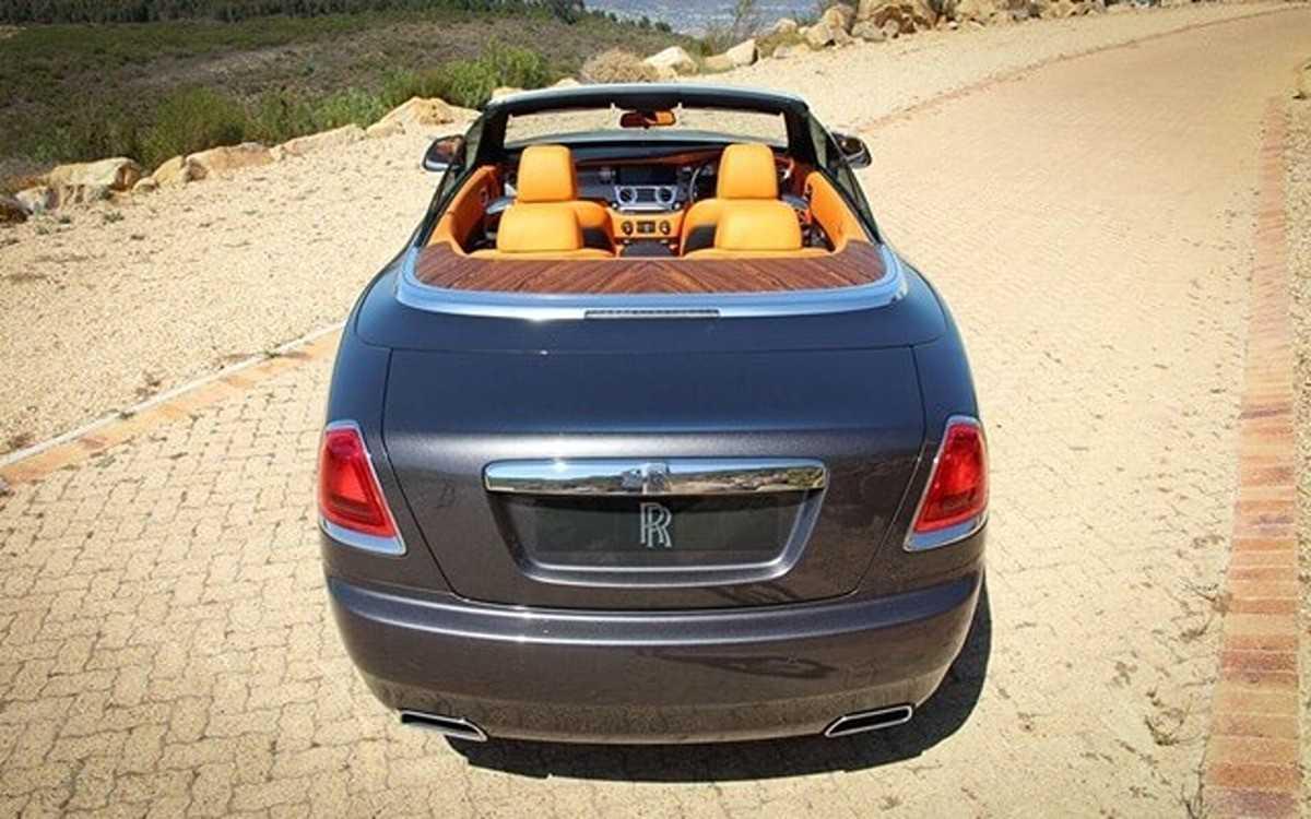 Rolls Royce Dawn: Giá bán & Thông số 2023