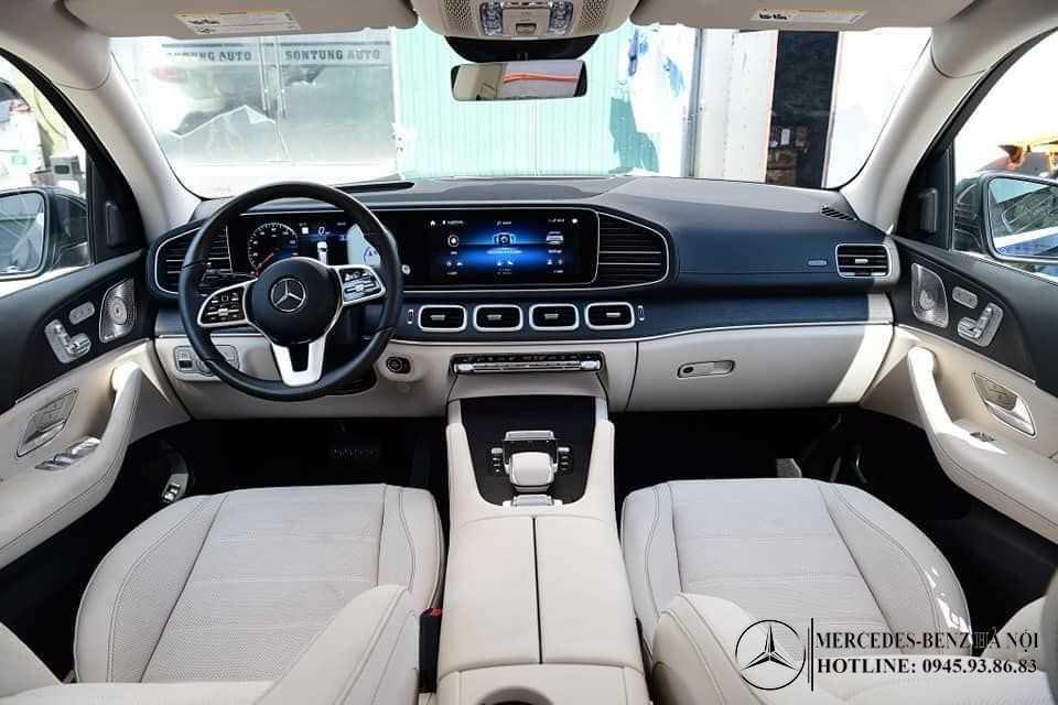 Mercedes Benz GLS SUV: Giá & Thông số 2023