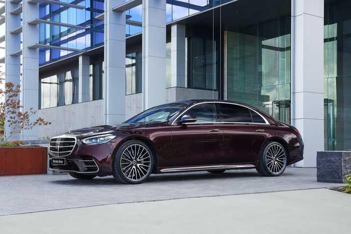 Mercedes S 450: Giá & Thông số 2023