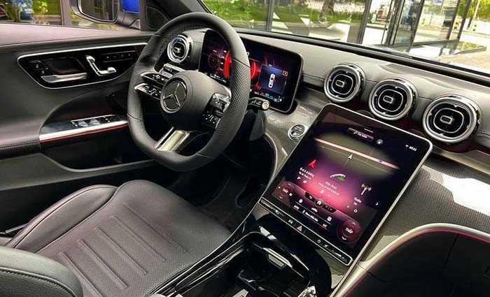 Mercedes C300: Giá & Thông số 2023