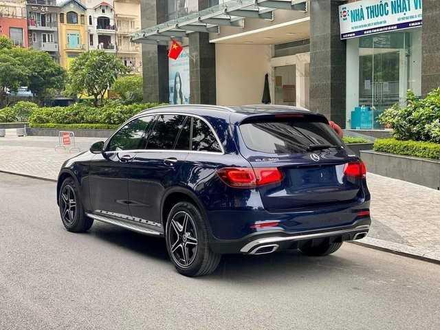 Mercedes GLC 200: Giá & Thông số 2023