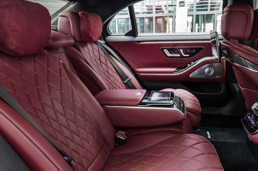 Mercedes S500: Giá & Thông số 2023