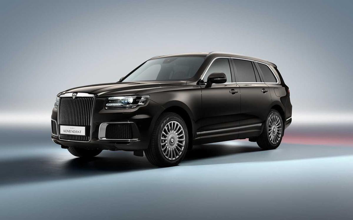 SUV Rolls Royce- Cullinan: Giá bán & Thông số 2023