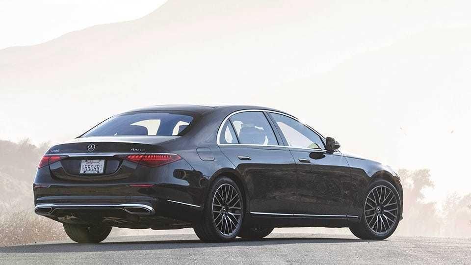 Mercedes Benz S-Class: Giá & Thông số 2023