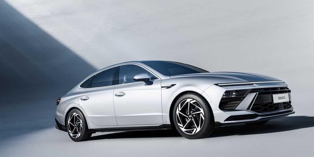 Hyundai Sonata 2024 hé lộ hình ảnh mới nhất
