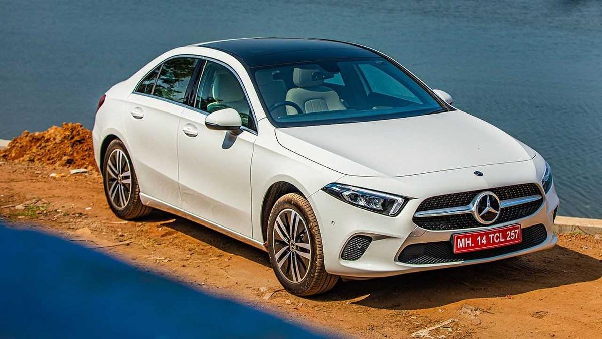 Mercedes-Benz A-Class Giá & Thông số 2023