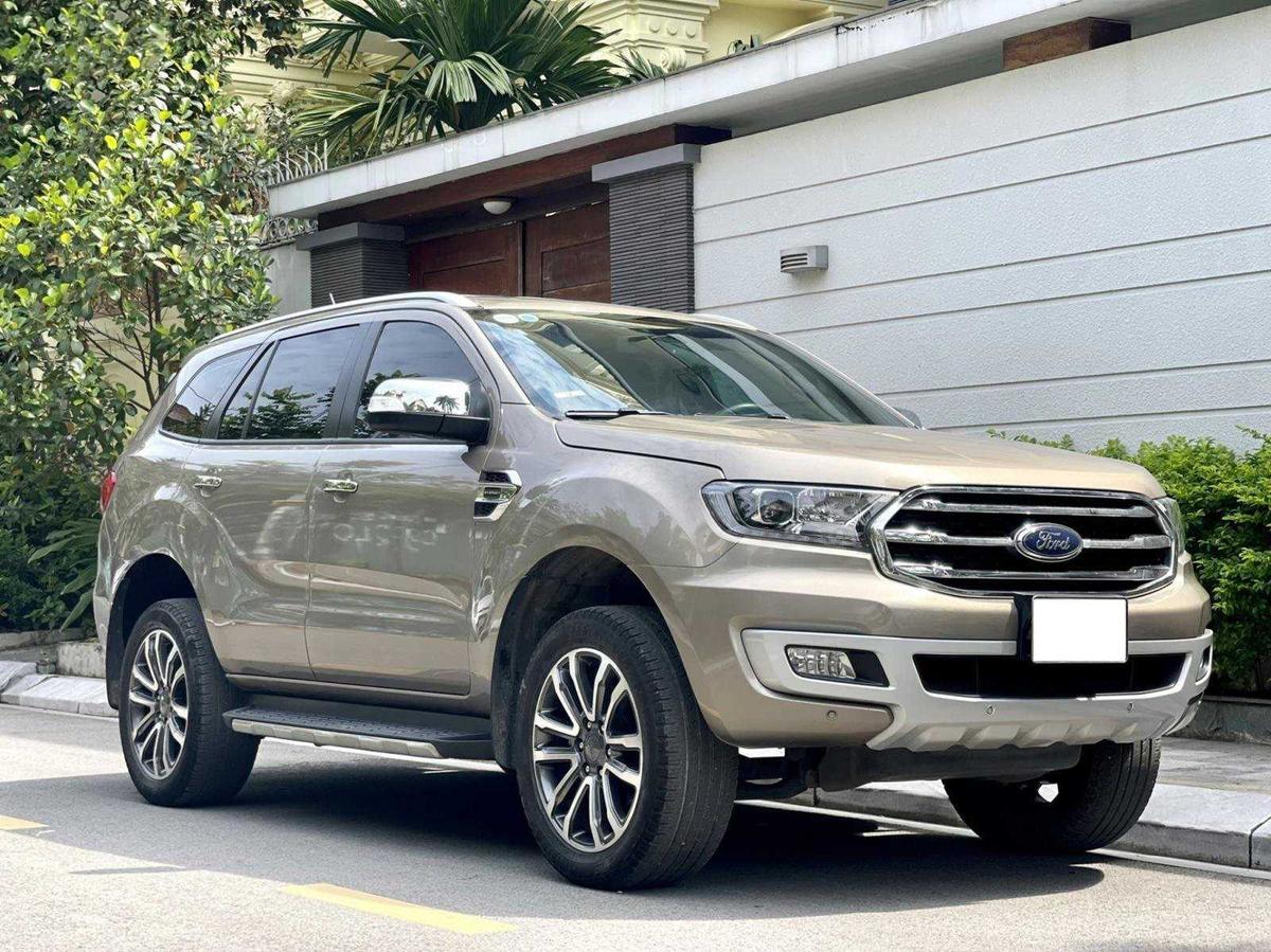 Ford Everest cũ - Có nên bỏ tiền mua cũ không?
