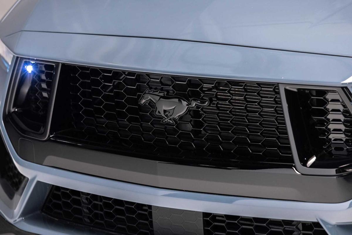 Ford Mustang GT 2024 vừa thành công đấu giá hơn nửa triệu đô