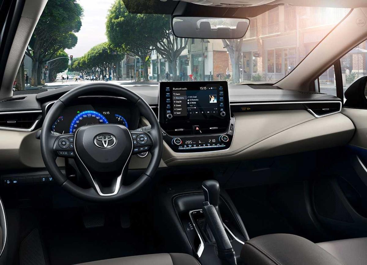 Toyota Corolla Altis cũ có đáng mua hay không?