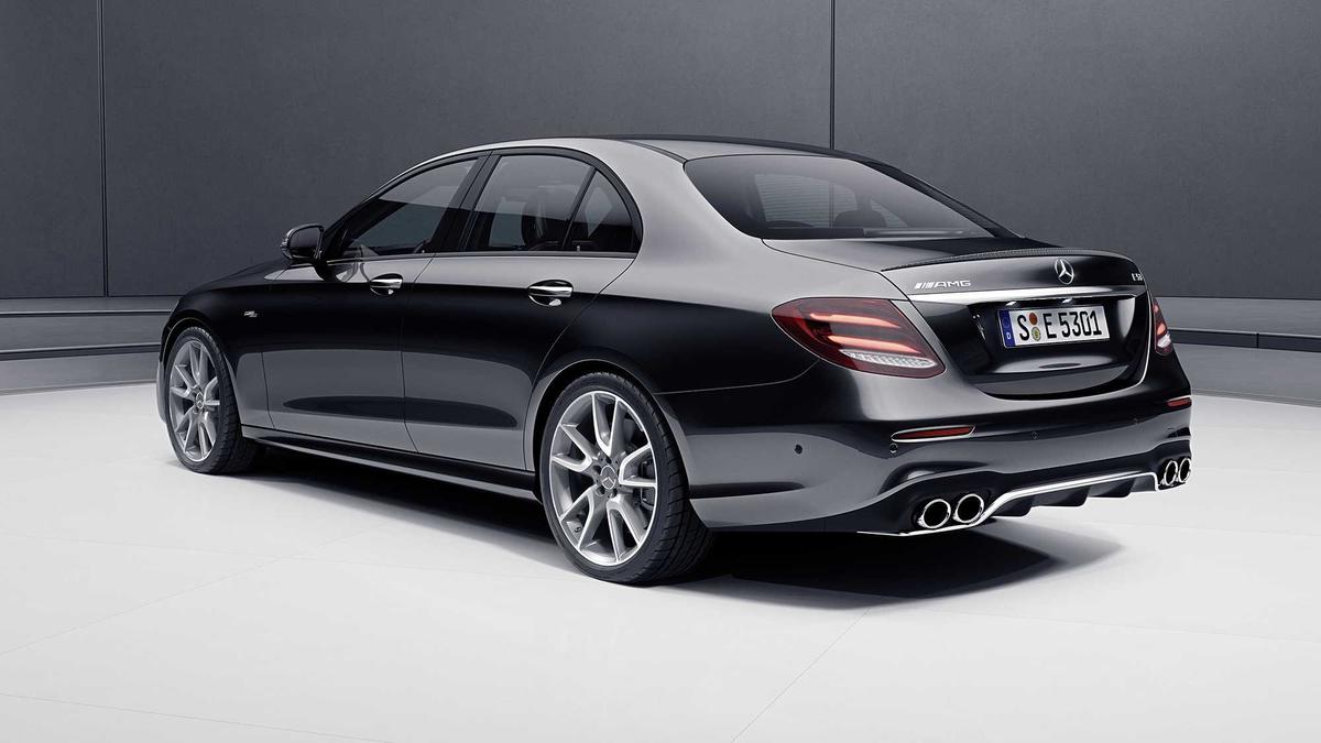 Mercedes E200: Giá & Thông số 2023