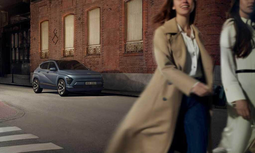 Hyundai Kona Electric 2024 cung cấp phiên bản xe điện hai pin cực ấn tượng