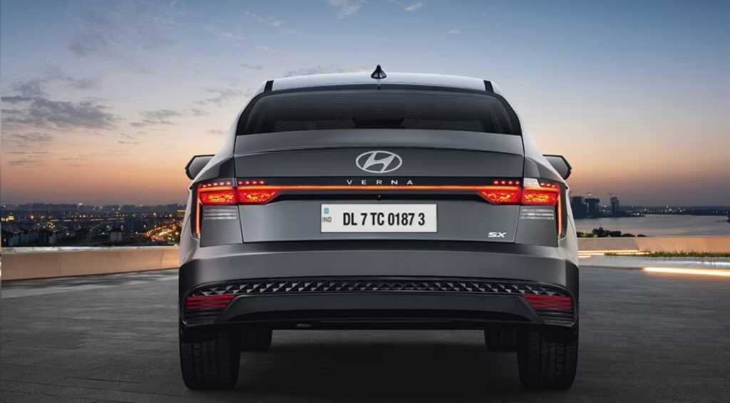 Hyundai Verna 2023 hé lộ với vẻ ngoài sắc sảo, giá lên đến 13 nghìn đô