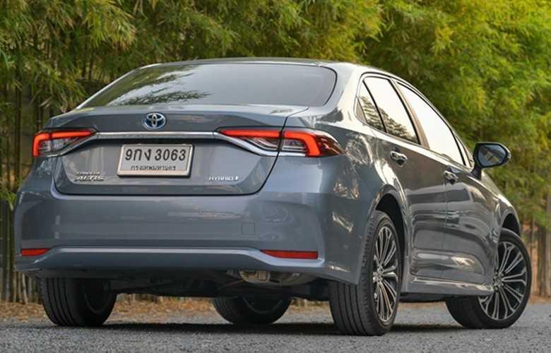 Toyota Corolla Altis cũ có đáng mua hay không?