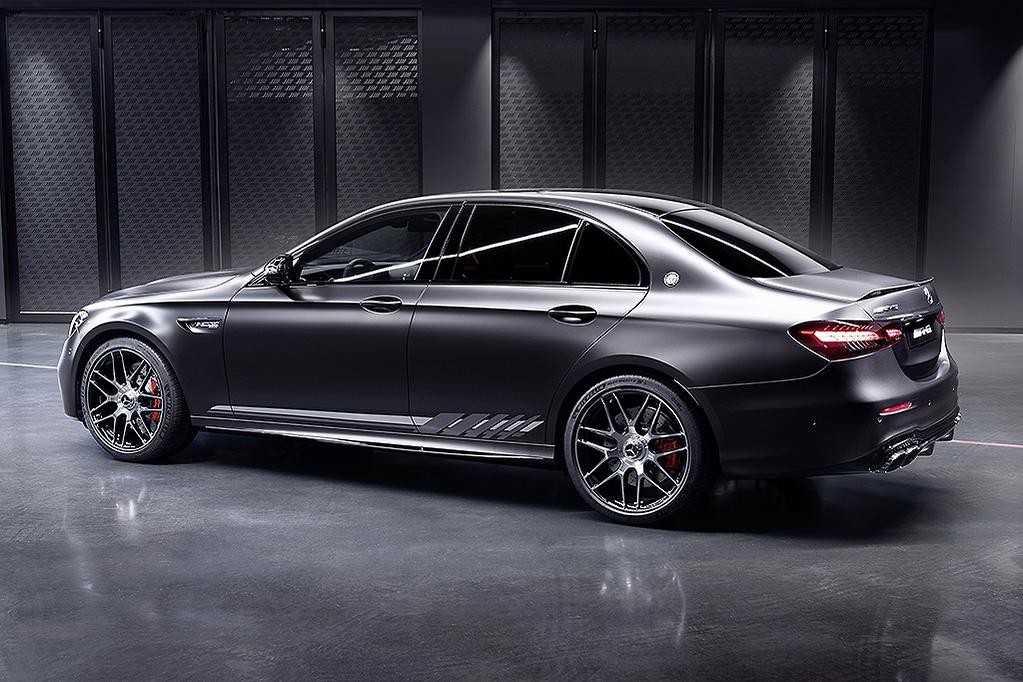 Mercedes Benz E63S AMG: Giá & Thông số 2023