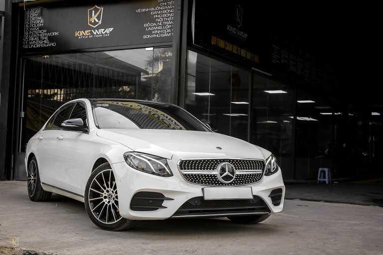 Mercedes E300: Giá & Thông số 2023