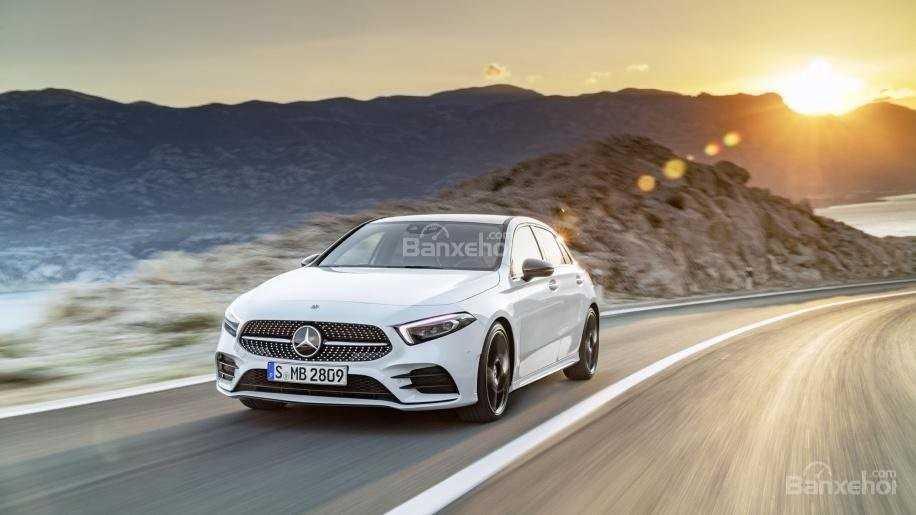 Mercedes-Benz A-Class Giá & Thông số 2023