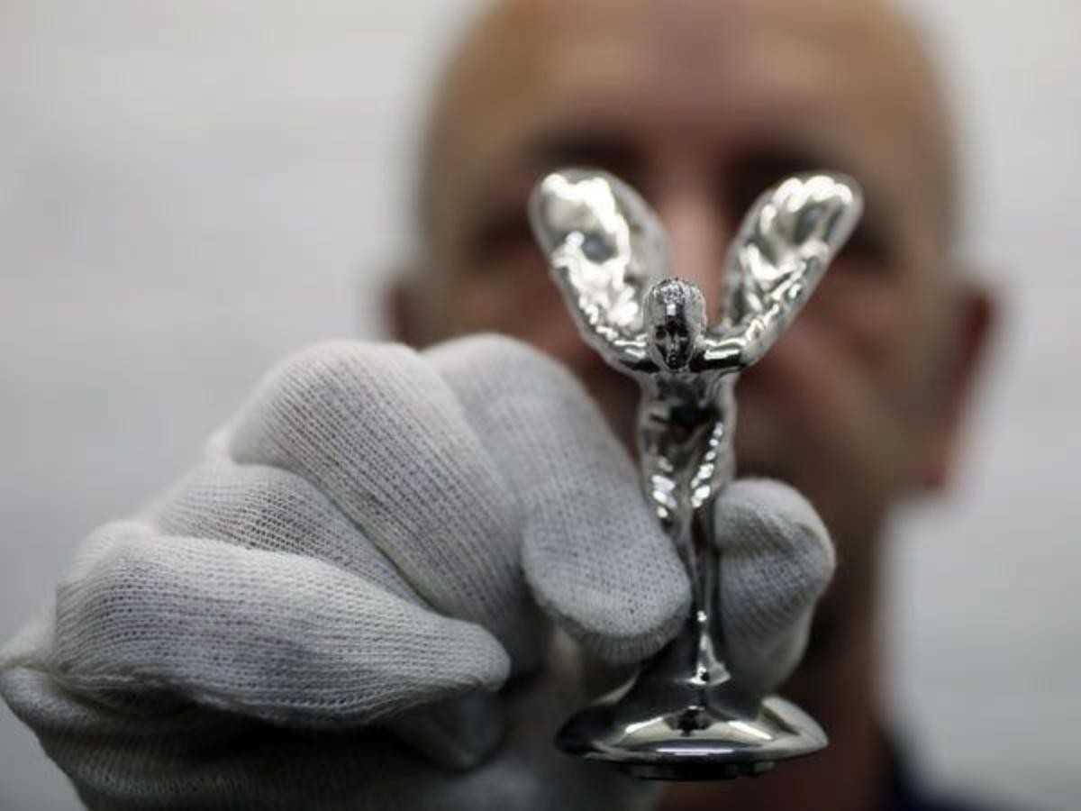 Biểu tượng Spirit of Ecstasy - Ý nghĩa logo Xe Rolls Royce