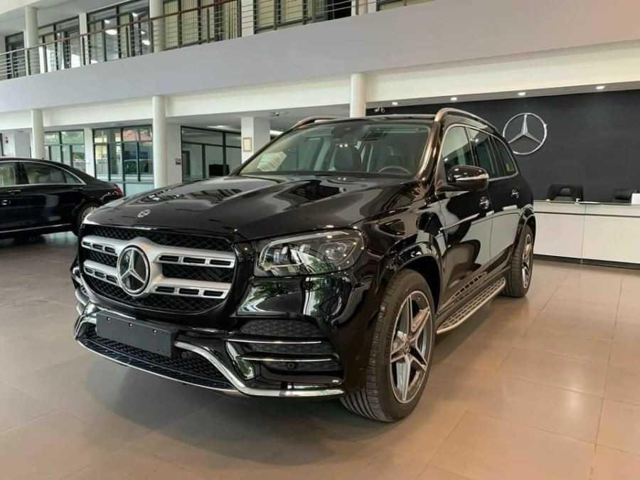 Mercedes Benz GLS SUV: Giá & Thông số 2023