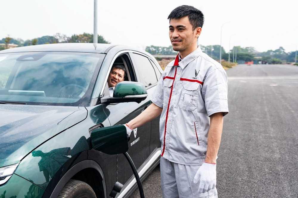 Sạc pin lưu động 24/7 của VinFast đã có mặt trên toàn quốc.