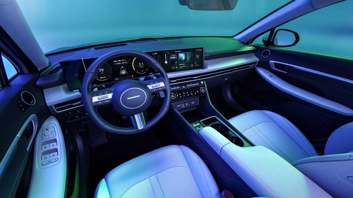 Hyundai Sonata 2024 hé lộ hình ảnh mới nhất