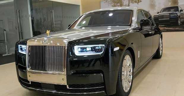 Rolls Royce Phantom 8: Giá bán & Thông số 2023