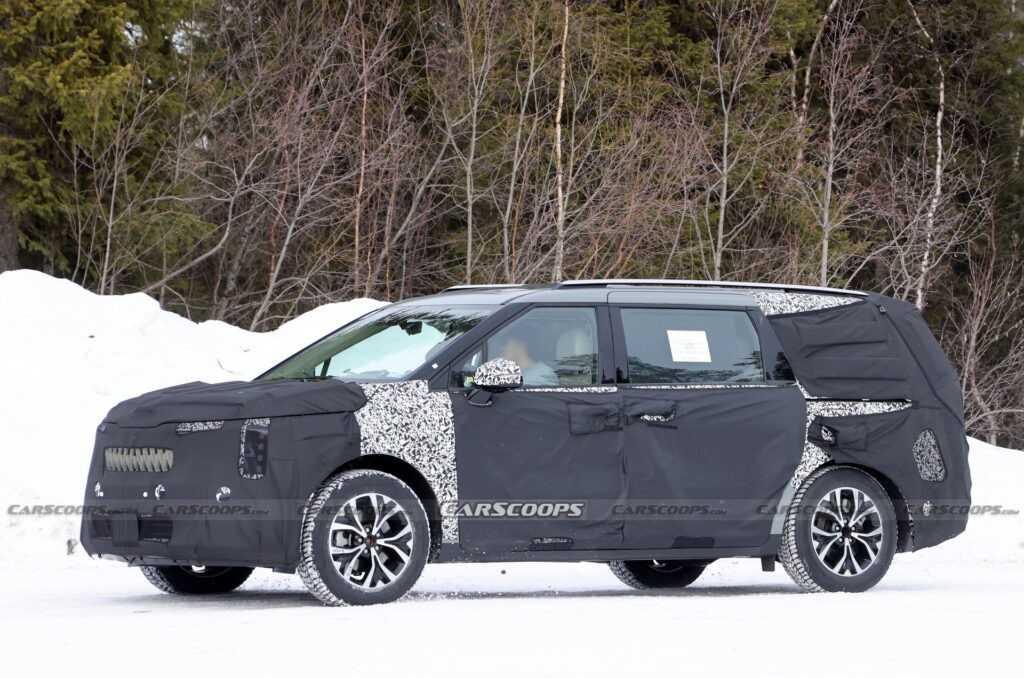Kia Carnival 2025 lộ diện với kiểu dáng lấy cảm hứng từ EV9