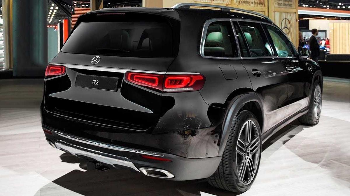 Mercedes Benz GLS SUV: Giá & Thông số 2023