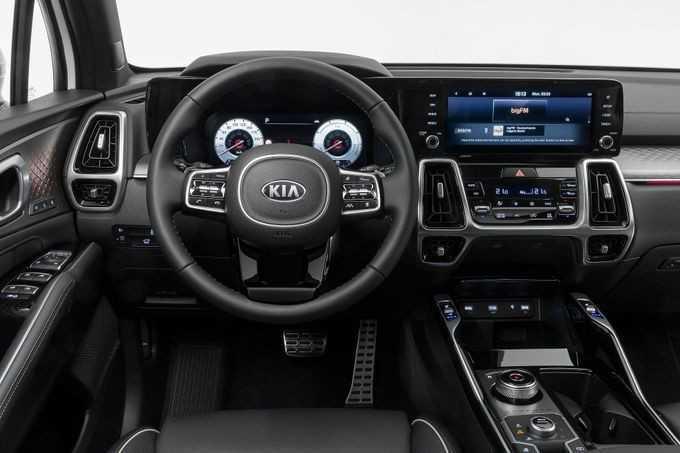Kia Sorento Hybrid: Giải pháp công nghệ xanh cho gia đình hiện đại