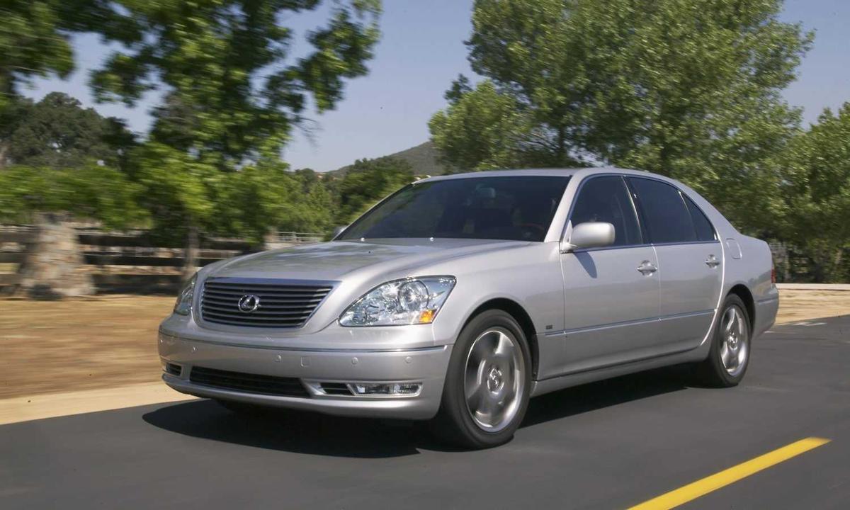 Top dòng Lexus LS – Luxury Sedan tại Việt Nam