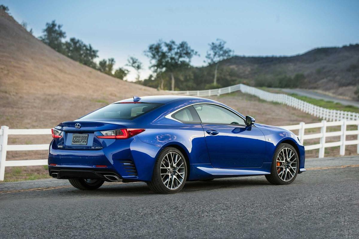 Lexus RC 300: Giá & Thông số 2023 mới nhất