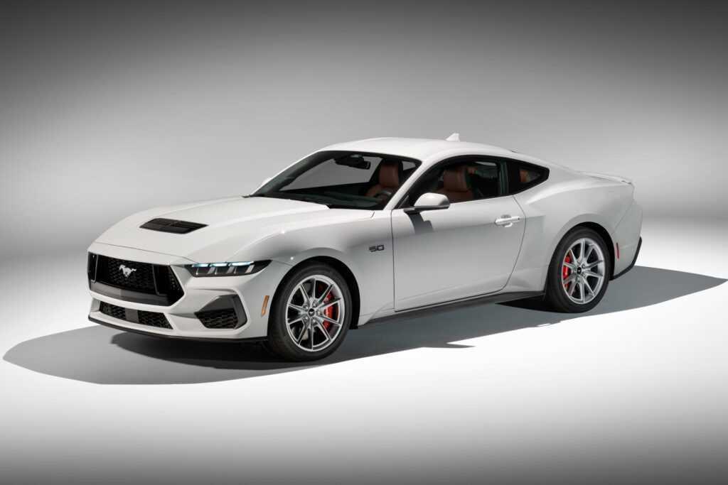 Ford Mustang 2024 sở hữu đến tận 12 màu ngoại thất