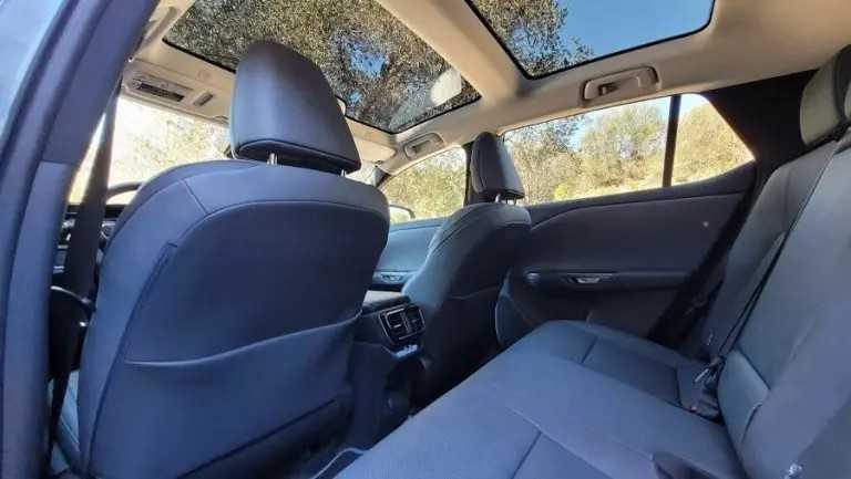 Lexus RZ 450e 2023: Thông số, Giá bán & Hình ảnh