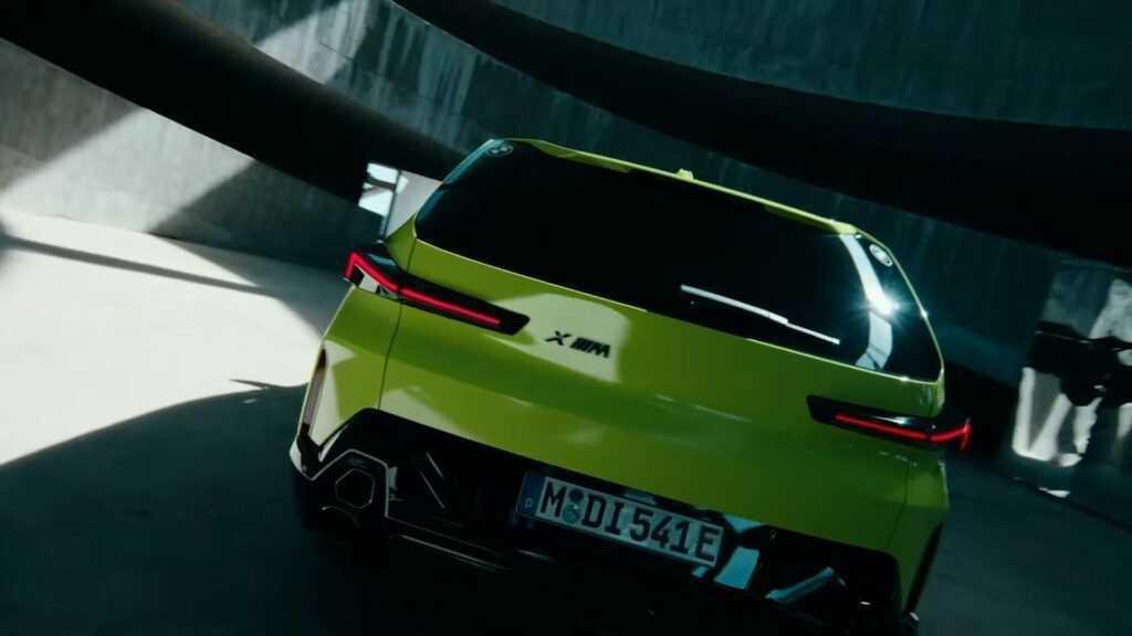 BMW XM 50e cơ sở xuất hiện, cung cấp phạm vi chạy điện lên đến 52 dặm