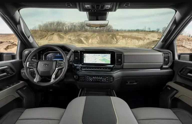 Chevrolet Silverado HD ZR2 2024 vượt mọi địa hình với bộ lốp 35 inch khổng lồ